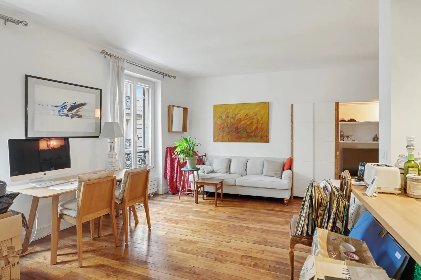 ᵉ   Grand Studio Lumineux Avec Potentiel de Transformation En 2 Pièces — photo 2