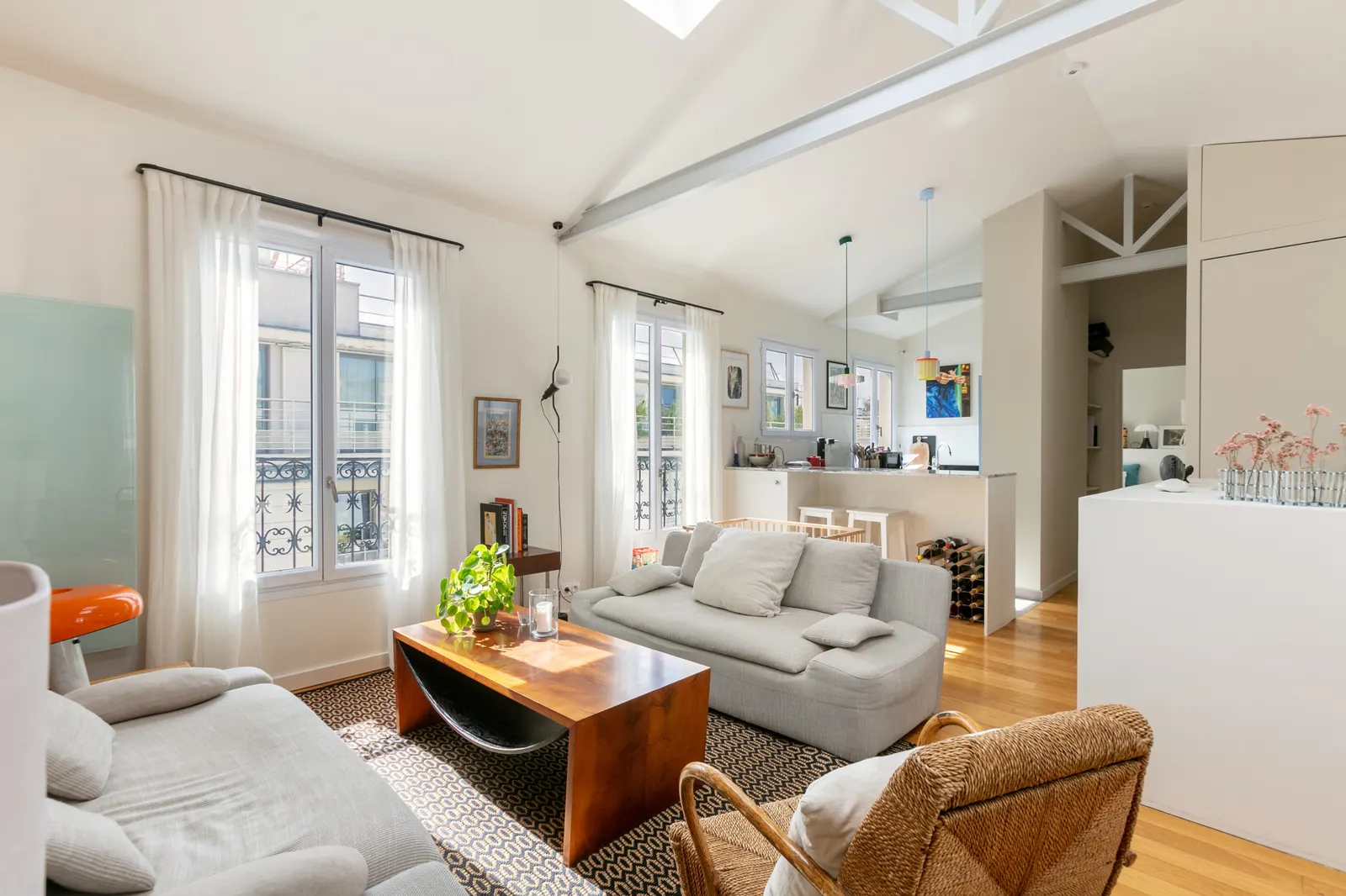 Charmant Duplex de 80 M2 au Cœur des Grandes Carrières   Appartement 4 Pièces Lumineux — photo 2