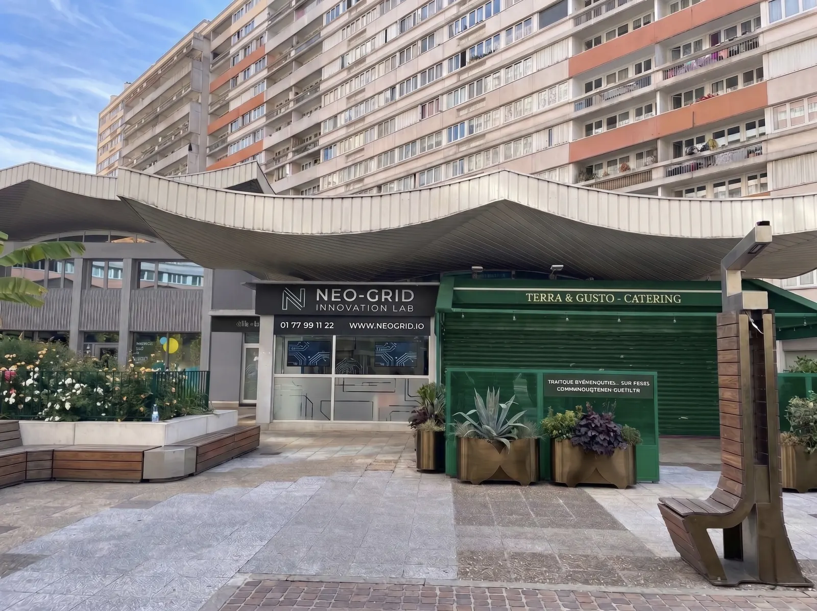 Location Local Commercial Emplacement Stratégique Olympiades Paris 13e — photo 1