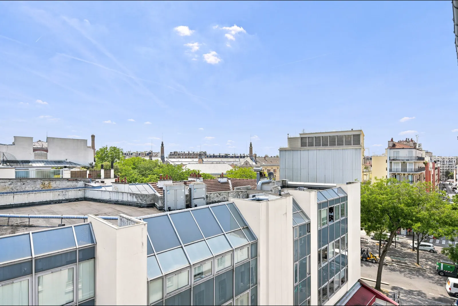 2 Pièces Avec Combles Privatifs   Vue Dégagée — photo 2