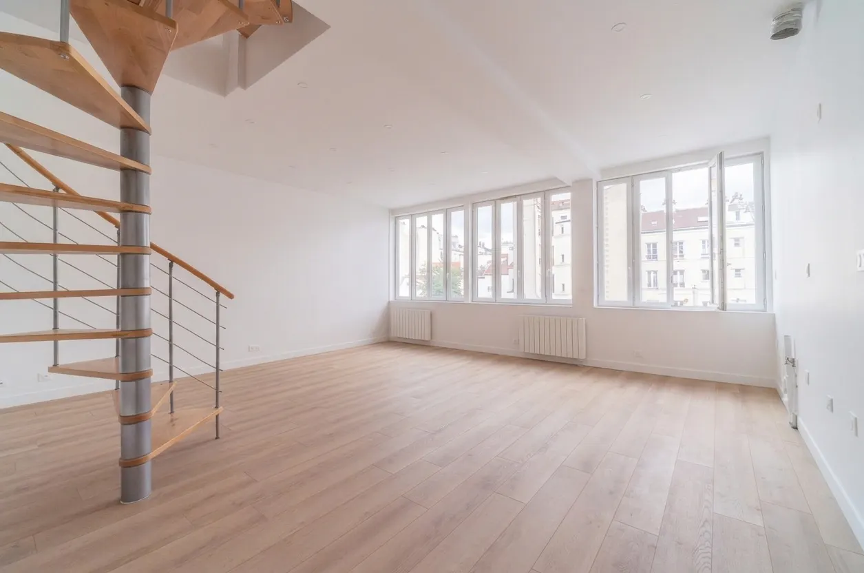 Faidherbe / Ledru-Rollin | Murs Commerciaux Atypiques   Loft Duplex Rénové   76 M2 Pondéré — photo 2